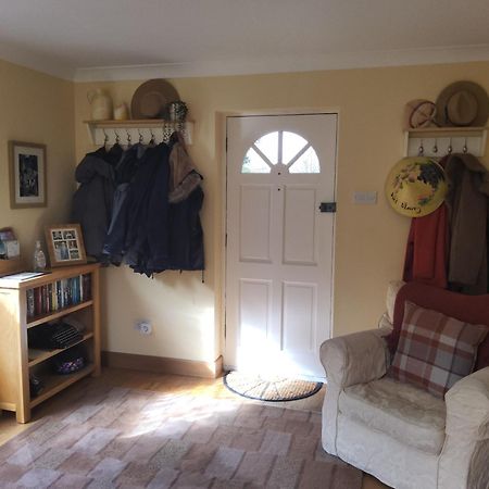 Ha'Penny Acre Bed & Breakfast Sherfield English Dış mekan fotoğraf