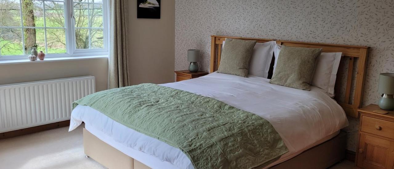 Ha'Penny Acre Bed & Breakfast Sherfield English Dış mekan fotoğraf