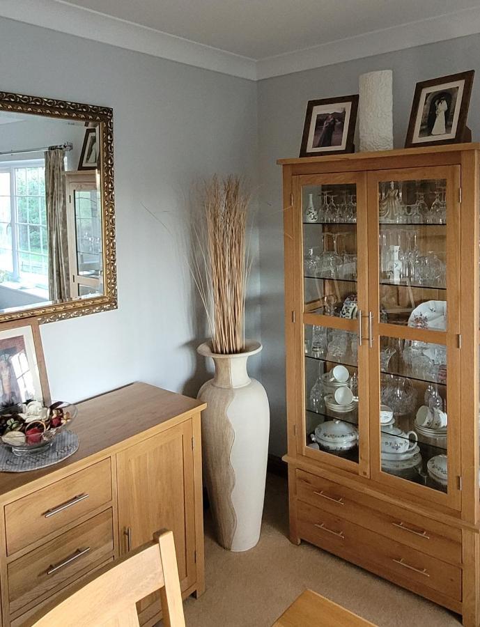 Ha'Penny Acre Bed & Breakfast Sherfield English Dış mekan fotoğraf