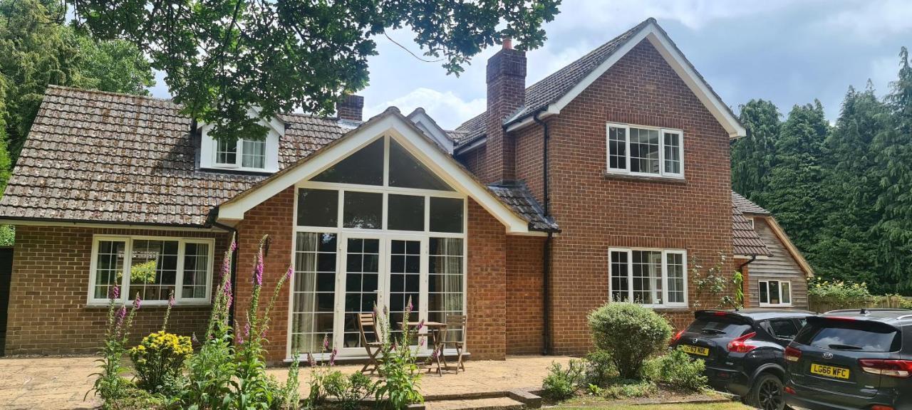 Ha'Penny Acre Bed & Breakfast Sherfield English Dış mekan fotoğraf